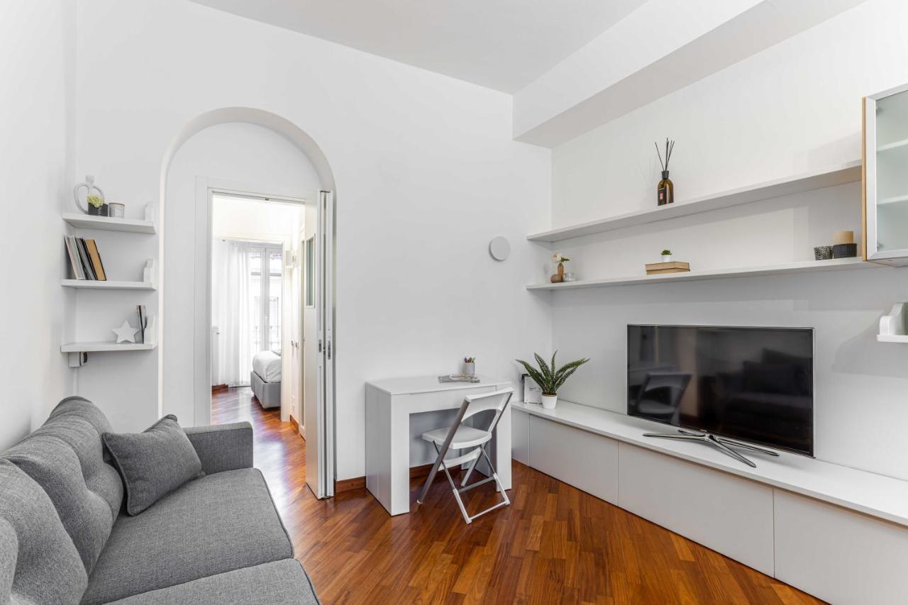 Joivy Charming Flat Near Duomo Di Milano Lägenhet Exteriör bild